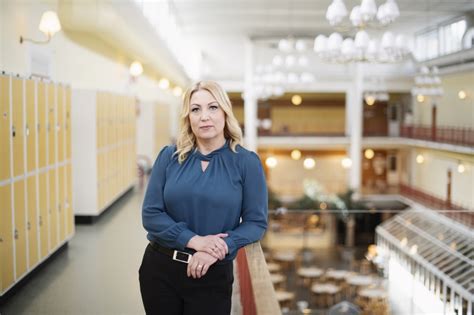 Sex av tio lärare missnöjda med lärplattformar