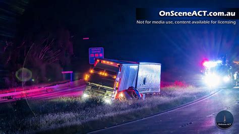 39 Year Old Woman Dies Following Truck And Car Crash On The Hume Highway