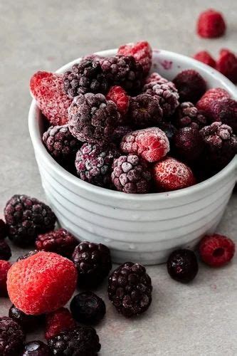 Natural Iqf Mix Berry Frozen Packaging Size 1 Kg Packaging Type Packet At ₹ 850 Kg In Raigad