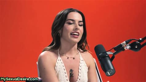 Hitachi Loving Babe Masturbates Her Pussy On Casting Babe Ink