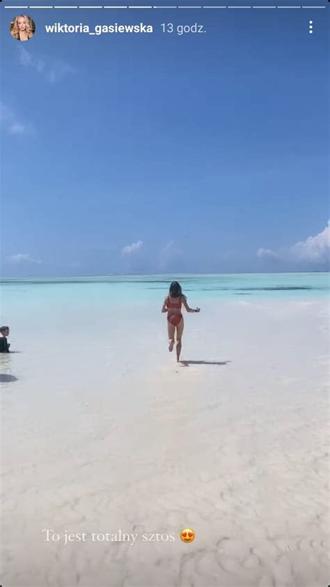 Wiktoria Gąsiewska w bikini Aktorka odsłania ciało w zabójczym