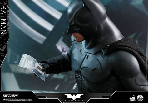 DC COMICS BATMAN BEGINS BATMAN Christian Bale Action Figure HOT TOYS Edicollector