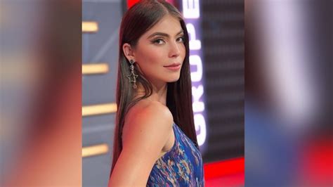 Esmeralda Ugalde Enloquece A Tv Azteca Al Asolearse En Sensual Bikini Desde La Playa Puro Show