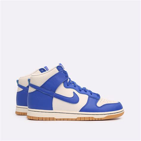Кроссовки Nike (Найк) купить в Москве с доставкой, цена от 6 240 руб.