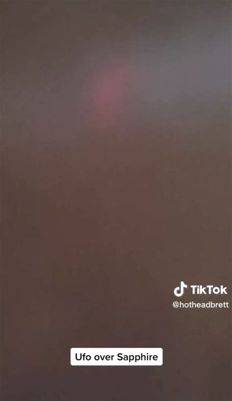 Crowd shocked at ‘UFO’ hovering over Las Vegas strip