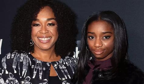 Emerson Pearl Rhimes, Daughter of Shonda Rhimes - FlyAtn