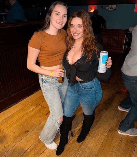 Half hearted smile : r/BreastEnvy