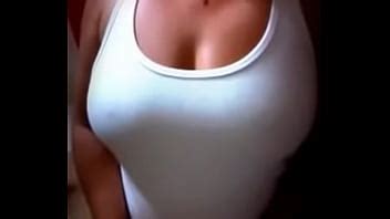 Mi amante me enseña las tetas XVIDEOS