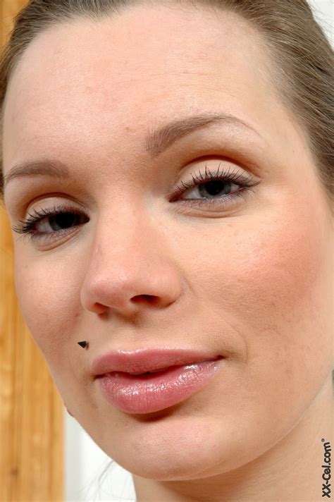 Pregnant Babe With Big Nips Kyla Fox Strips And Poses Nude In A Solo NakedPics