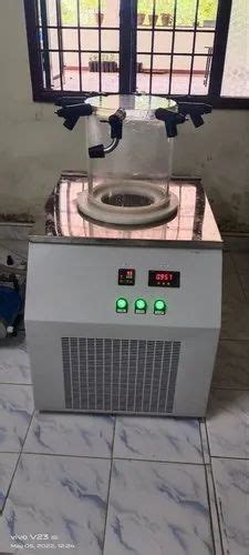 Bench Top Lyophilizer Freeze Dryer Production Capacity 10month At