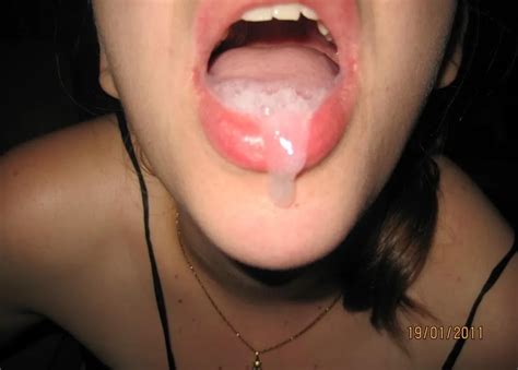 Branquinha Fazendo Anal E Chupando Porno Carioca