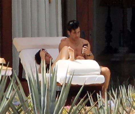 Emma Watson Caught By Paparazzi In Bikini With New Love Thefappening Link