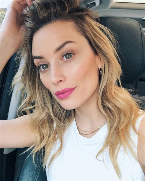 Hot Arielle Vandenberg Photos ThBlog
