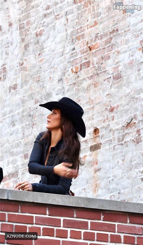 Bella Hadid Sexy Seen With Adan Banuelos Flashing Her Hot Cleavage In New York City AZNude