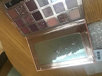 W Socialite Pressed Pigment Palette Pink Nude Colours Flawless