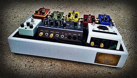 Salvage Custom Shop Pedalboard Reverb