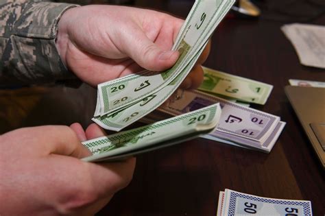 dod awards personnel instrumental  financial reform efforts