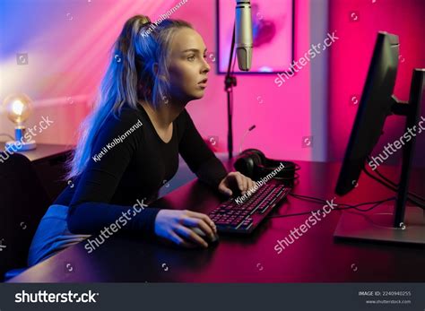 Focused Blonde Esport Gamer Girl Headset Stock Photo Shutterstock
