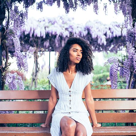 Twist hairstyle options will protect your natural hair during summer 9