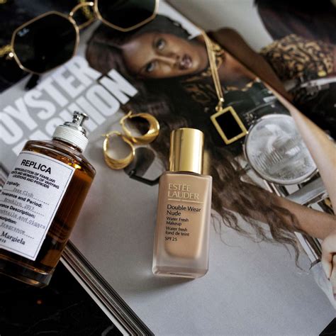 Estée Lauder Double Wear Nude Water Fresh Foundation Helen Chik