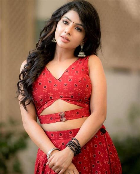 8 Hot Sexy Pavithra Lakshmi Bikini Pics