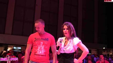 Astonishing Stripper Aische Pervers Slowly Gets Nude On Stage