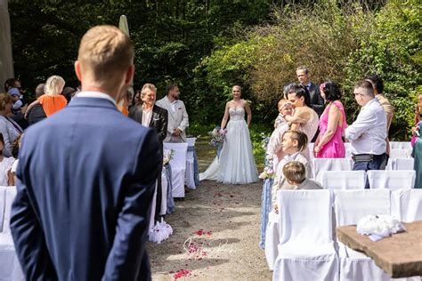 Freie Trauung In Der Kaskadenwirtschaft Kassel Im Bergpark