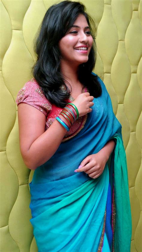 Anjali Looks Fabulous Extremely Hot Babe In Saree