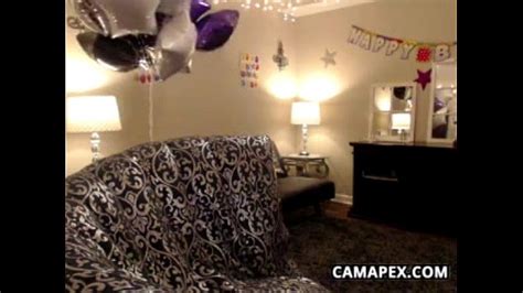 Blonde Beauty Gets Oiled Up XNXX