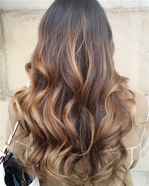 Tips for maintaining your caramel balayage between salon visits 22