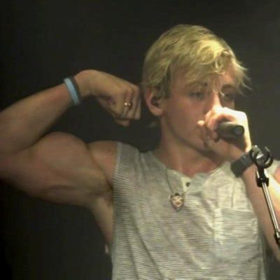 Alex Horny Alex Twitter