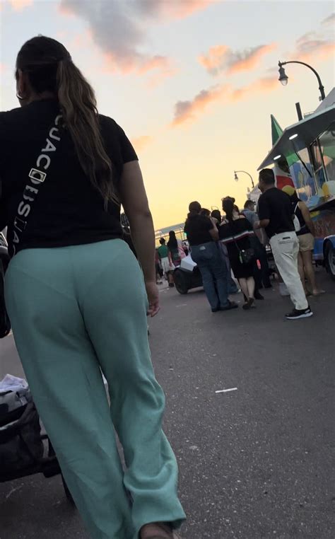 Latina VPL OC Spandex Leggings Yoga Pants Forum