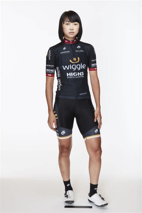 Hot Sexy Mayuko Hagiwara Bikini Pics