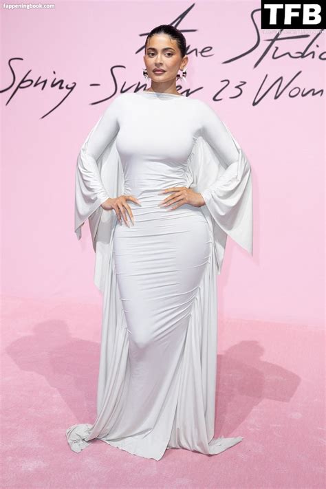 Kylie Jenner Kyliejenner 2 Nude OnlyFans Leaks The Fappening Photo 2197246 FappeningBook