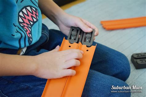 Review Hot Wheels Track Builder Stunt Bridge Kit Suburban Mum