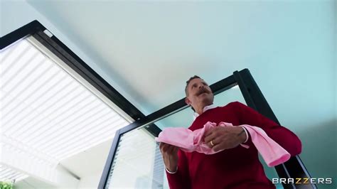 Wife S Sis Dishes Out Her Tits The Official Egypt Scott Nails