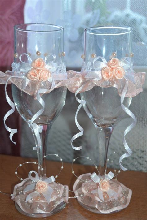 Мастер класс как украсить свадебные бокалы лентами (con imágenes ...
