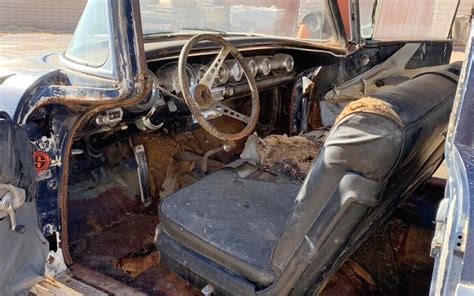 012723 1958 Pontiac Chieftain 4 Barn Finds