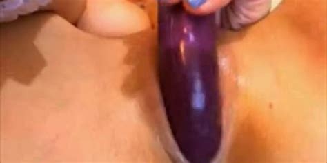 Busty Babe Toying And Fingering Her Pussy Tnaflix