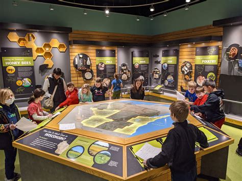 Behind The Scenes With The Farm Wisconsin Discovery Center Wsau News