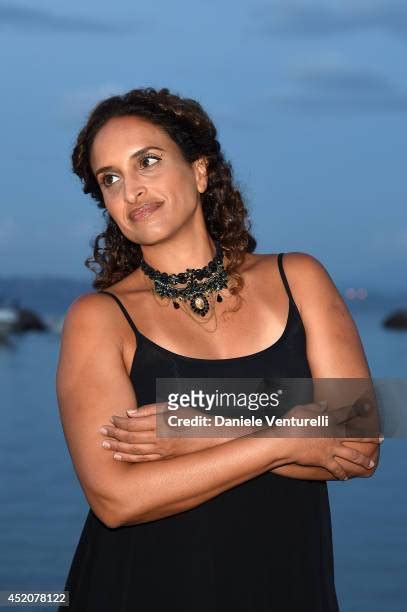 Hot Sexy Achinoam Nini Bikini Pics