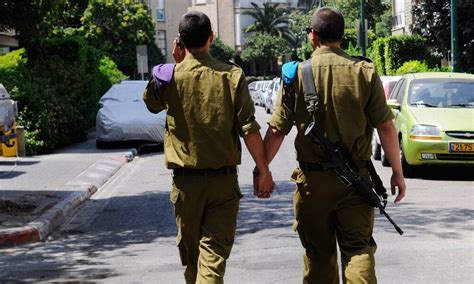 Exército de Israel é acusado de forjar foto de orgulho gay Jornal O Globo