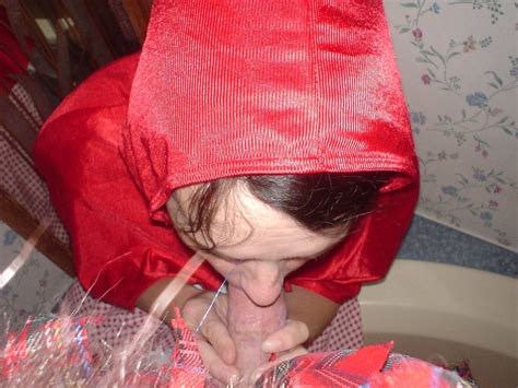 Red Riding Hood Sucks Dick Porn Pic
