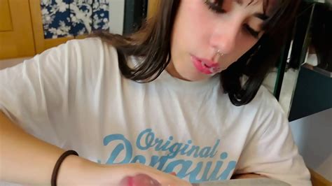 Landlord Fucks His Wife S Very Hot Slutty Babe Best Friend Xnxx