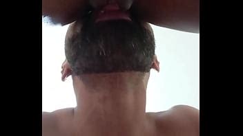 Chupando un delicioso coño a cuatro patas XVIDEOS