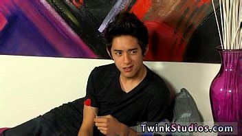 Meeting Men Oral Sex Alex Todd Leads The Conversation Here And Xvideos