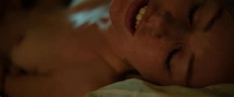 Naked Naomi Watts In Sunlight Jr