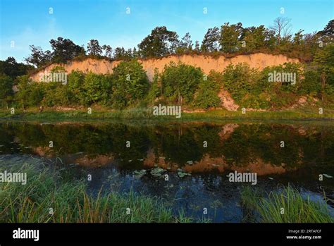 Brieskow Finkenheerd, Germany. 12th Sep, 2023. In the light of the ...