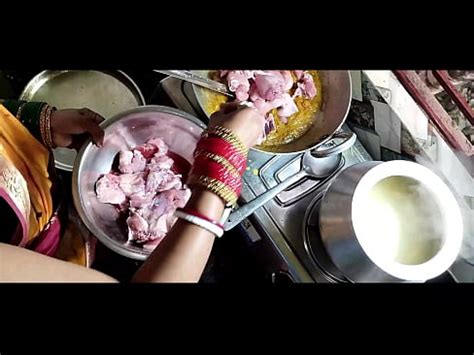 Indian Bengali Hot Wife Making Chicken In The Kitchen Was Xxx Fucked By Making Her A Mare