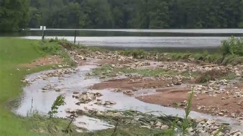 Raw Video Cleanup Begins In Nashville Illinois After Dam Failure